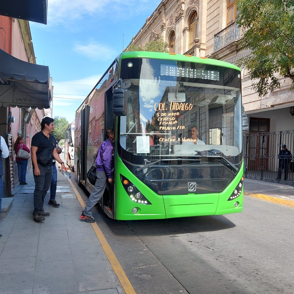 Ya circulan dos autobuses eléctricos en la ciudad de Durango