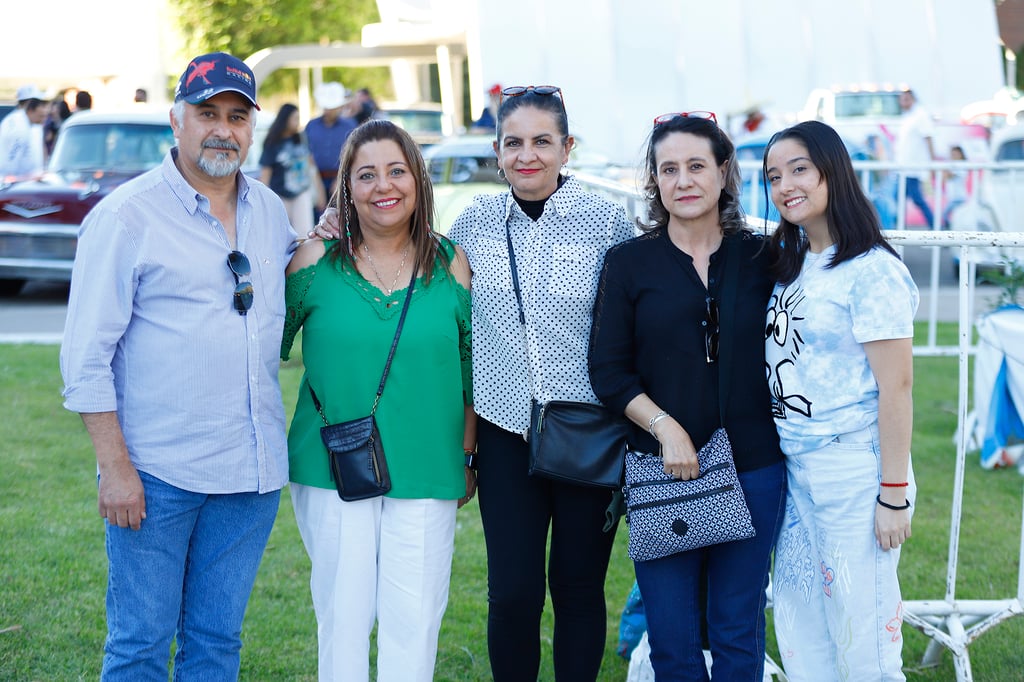 Duranguenses disfrutan de kermesse