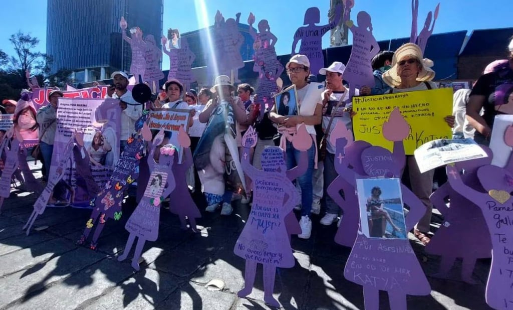 Mexicanas marchan en contra de la violencia de género