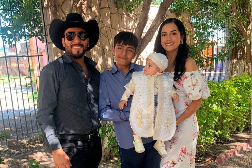 Celebran Bautizo de Nicolás