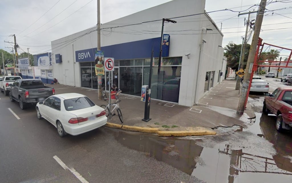 Asalto. Un hombre fue despojado de 24,800 pesos cuando salió de una sucursal bancaria, después de que un sujeto lo amenazó con un cuchillo.