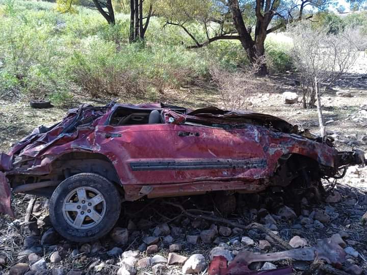Volcadura cobra la vida de un jovencito en Guanaceví