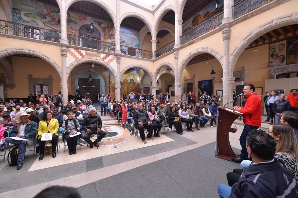 Propósito. Esteban dijo que se trata de un recurso de dos millones de pesos, una cantidad histórica con lo que, además de preservar la diversidad cultural, se promoverán las actividades económicas de los municipios a fin de dar a conocer sus productos y comercializarlos.