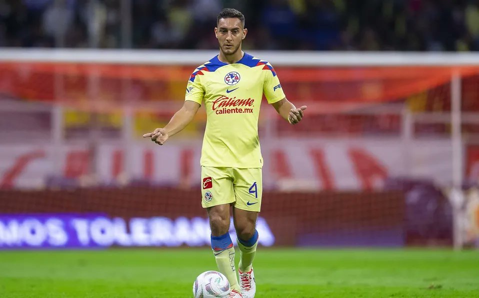 Sebastián Cáceres aseguró que nunca piensan que ganarán por solo ser el América, y que no hay ningún fantasma por las eliminaciones anteriores. (Redes)
