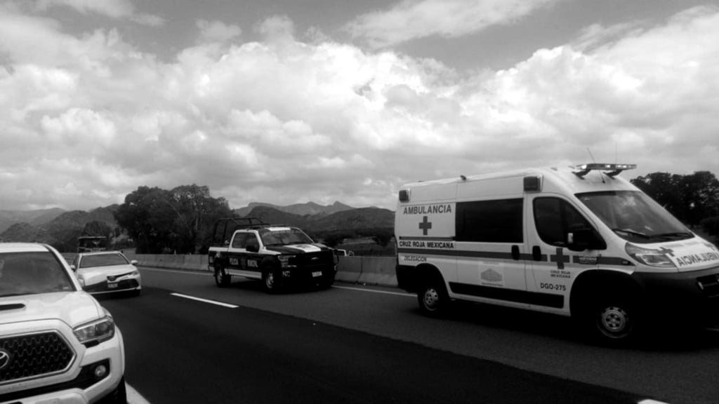 Saldo. Tres adultos y dos menores resultaron lesionados en un accidente vial por la carretera Durango-Gómez Palacio.