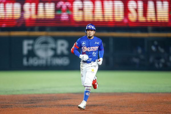 El poder del guasavense Missael Rivera se hizo presente en el Charropark. Con un grand slam en la cuarta entrada y sencillo productor al cierre de la sexta, el segunda base se puso la capa de héroe para Charros de Jalisco, que venció a Cañeros de Los Mochis 7-3.
