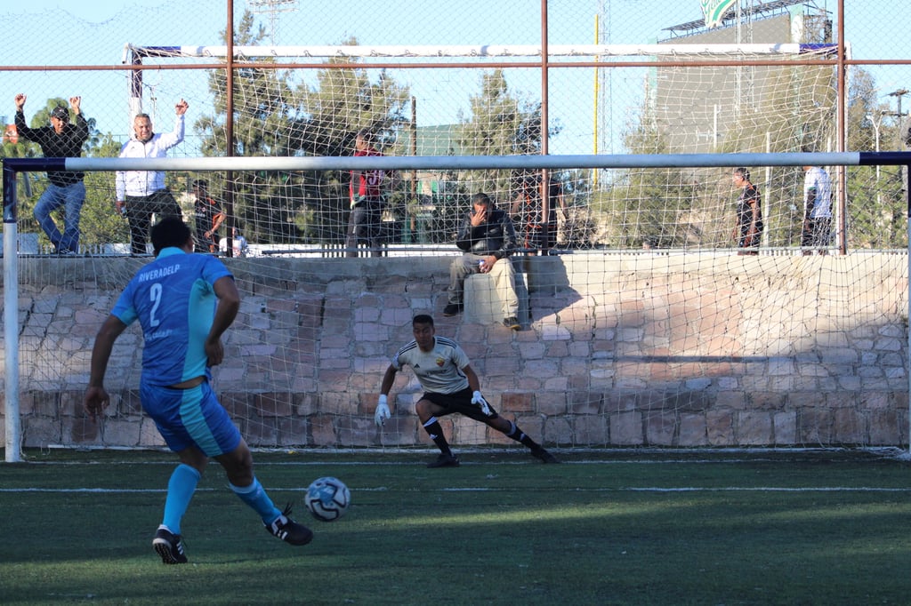 Rivera elimina a Lobazos