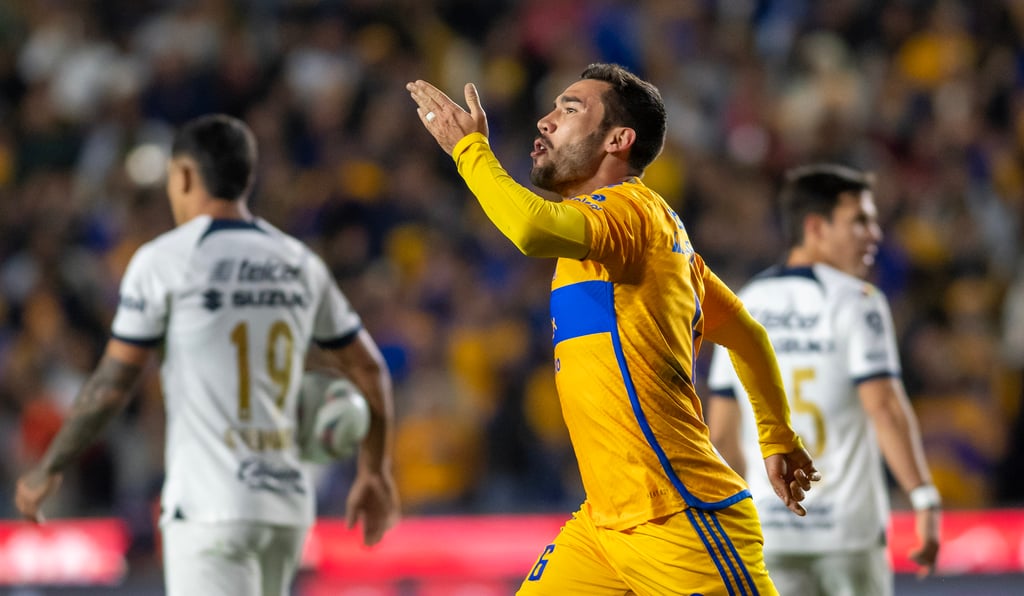 El duelo entre felinos en el estadio Universitario terminó igualado a uno. (ESPECIAL)