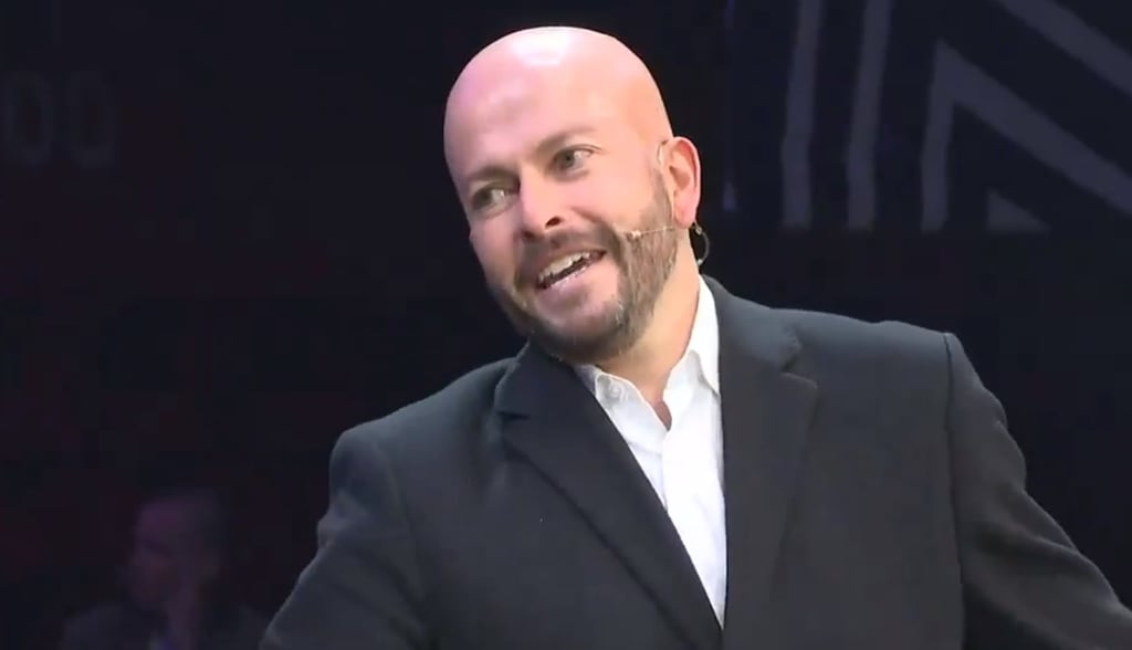 Carlos 'Warrior' Guerrero se queda sin pelo