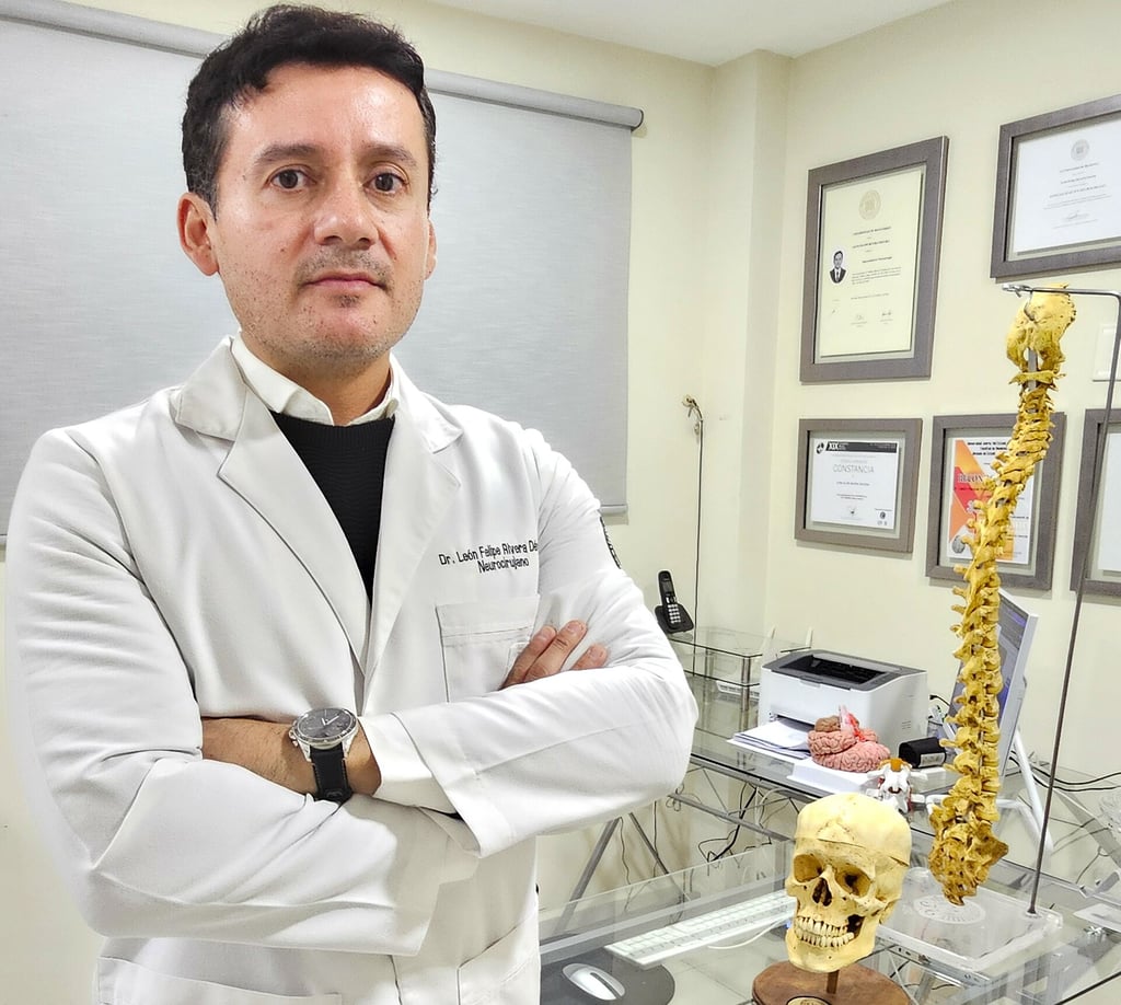 Para el Dr. León Felipe Rivera Dévora la medicina representa 'el factor humano y la ciencia trabajando'.