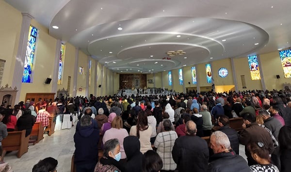 Esperanza. Las personas acuden con mucha fe, para pedir por sus necesidades apremiantes.