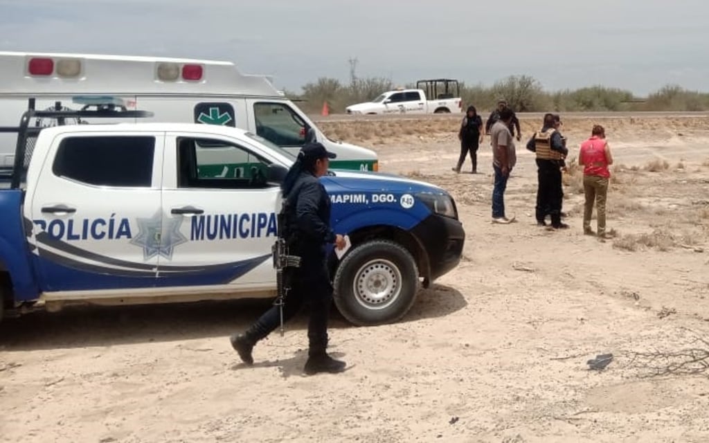 Varón muere al chocar detrás de un tráiler en carretera de Gómez Palacio