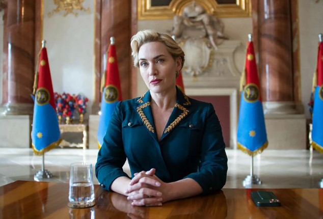 La miniserie original de HBO de seis episodios El régimen, protagonizada por la ganadora del Premio de la Academia, Kate Winslet, escrita por Will Tracy y dirigida por Stephen Frears y Jessica Hobbs, estrena el 3 de marzo en HBO