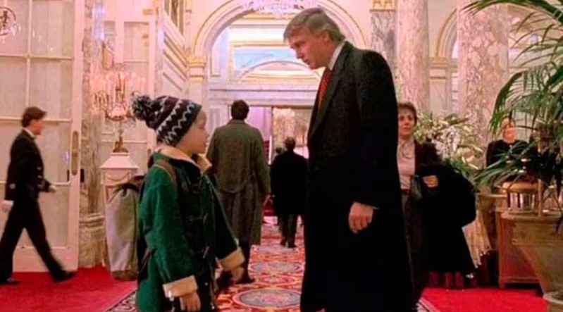 A Donald Trump no le cayó en gracia que el director de Mi pobre angelito 2 reveló que fue el propio expresidente quien le pidió aparecer en la película