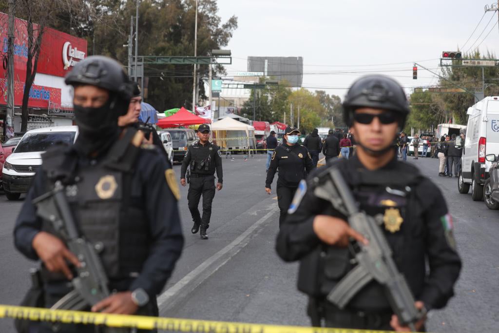 Autoridades aseguraron cinco armas de fuego. (EL UNIVERSAL)