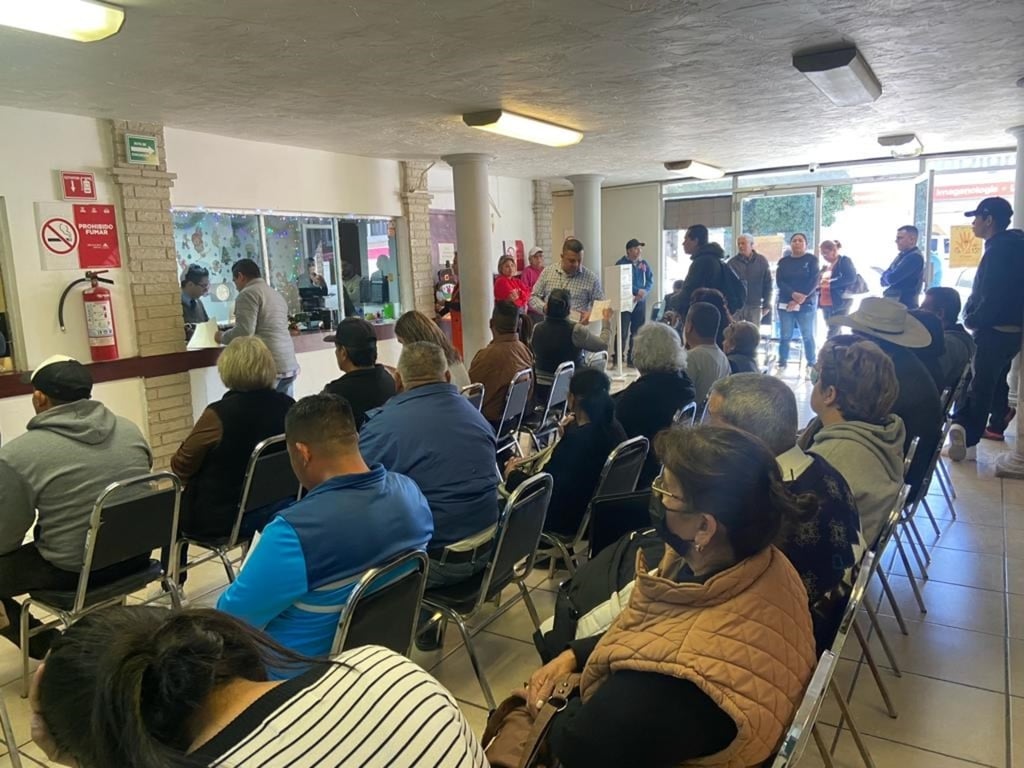 Obligación. Los interesados deben acudir a las oficinas de Plazas y Mercados a tramitar la renovación de su licencia de funcionamiento.