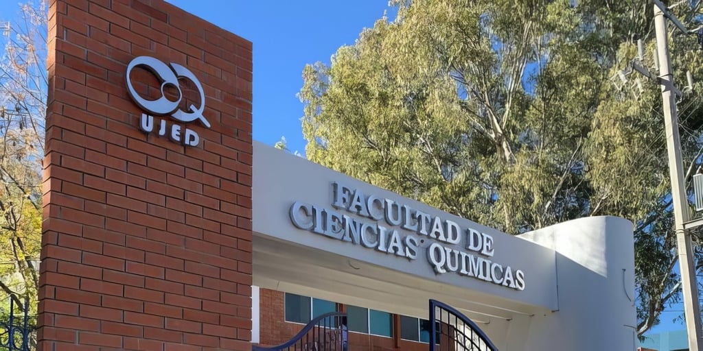 La Facultad ha experimentado un aumento en su matrícula y en el número de titulados en diversas licenciaturas.