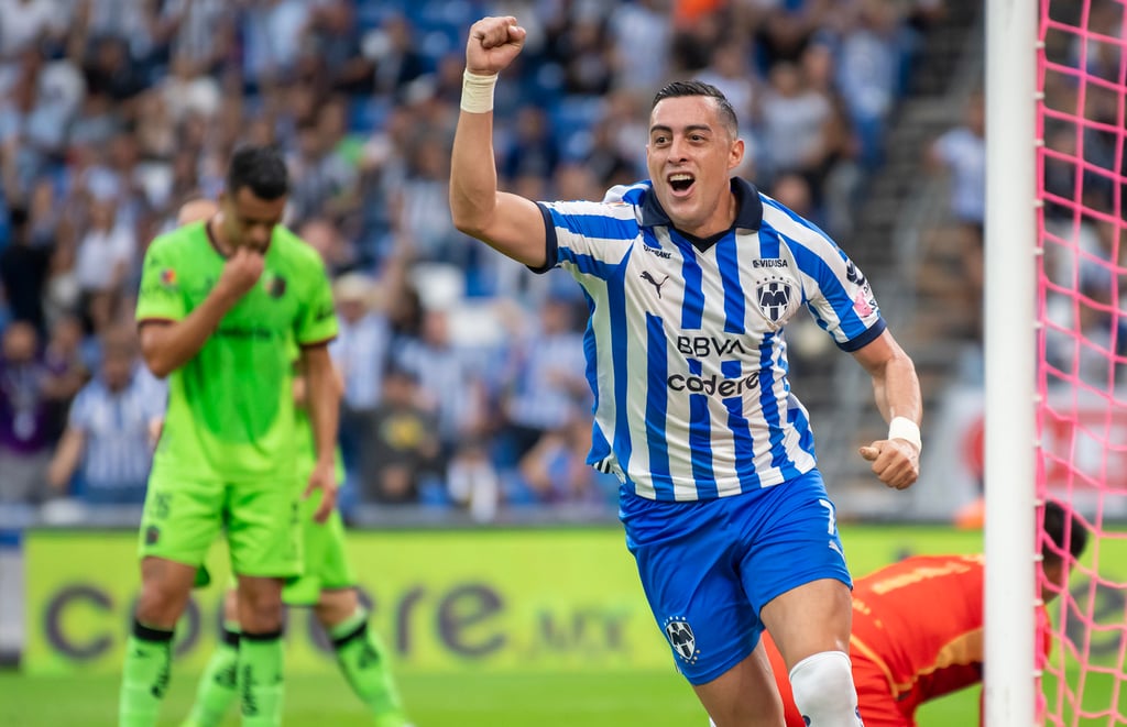 Despedida. Rogelio Funes Mori ya se despidió de Monterrey, es cuestión de horas para que Pumas haga oficial su incorporación.