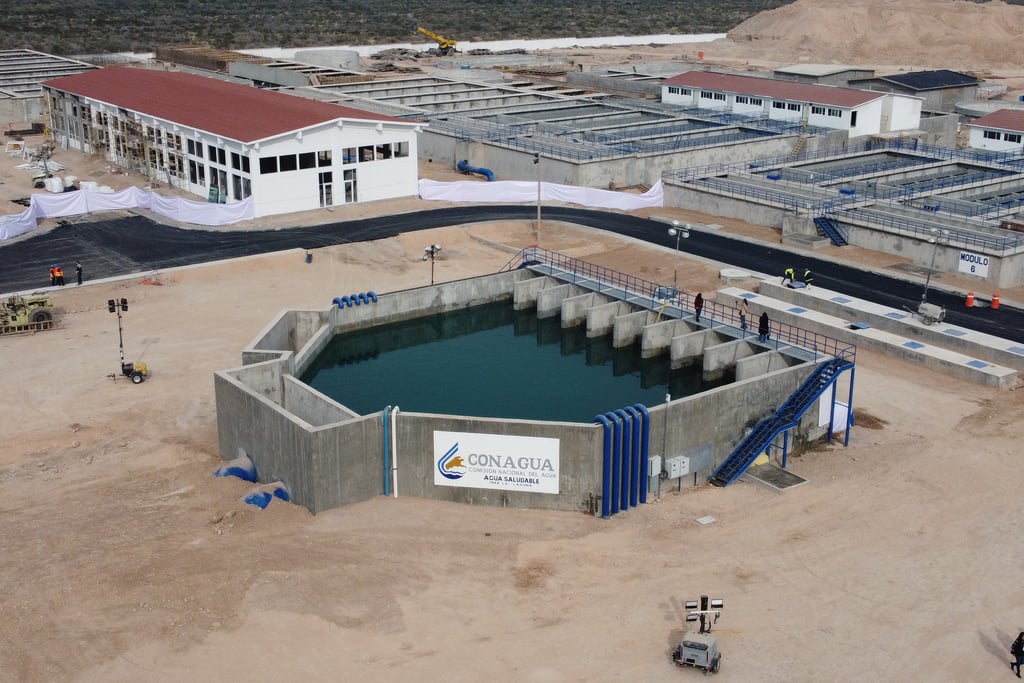Llegaron los primeros 100 litros de Agua Saludable a la red pública de Lerdo