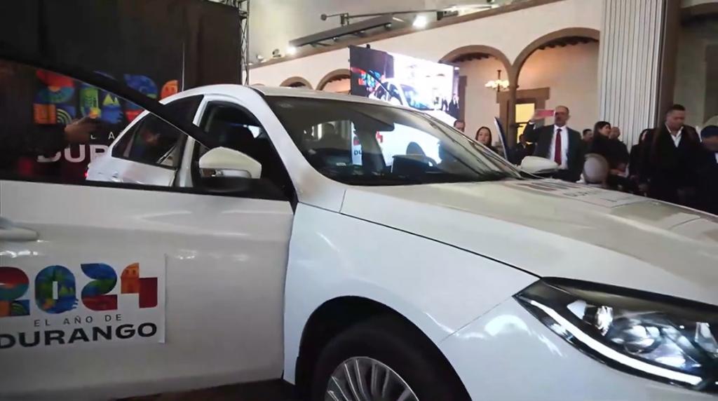 Anuncian llegada de una ensambladora de autos eléctricos a Durango