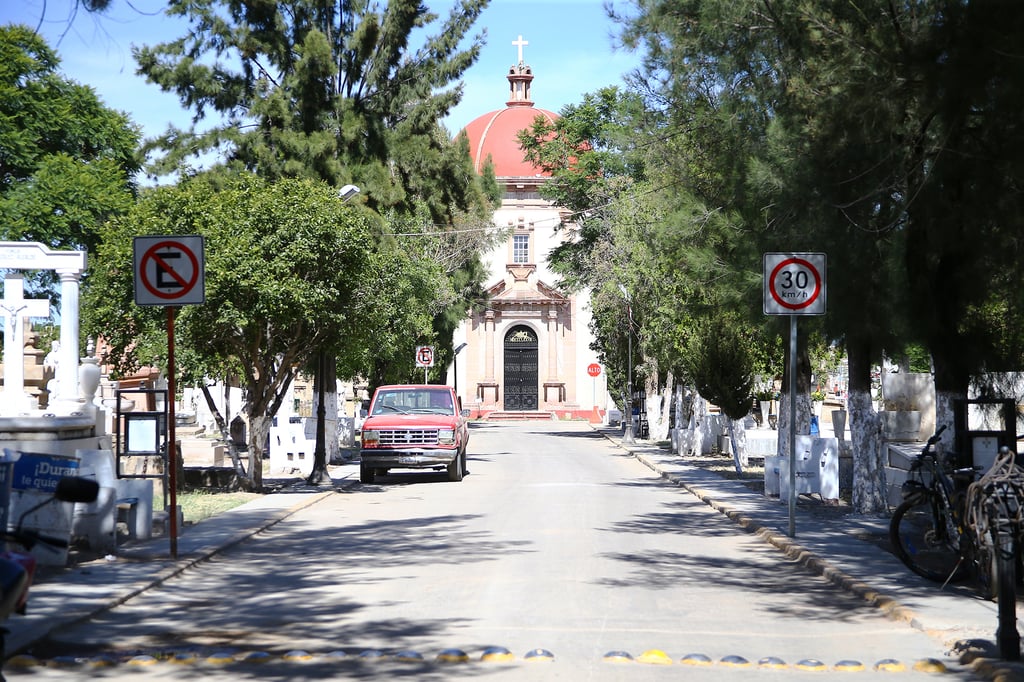 Acceso principal del Panteón de Oriente será peatonal