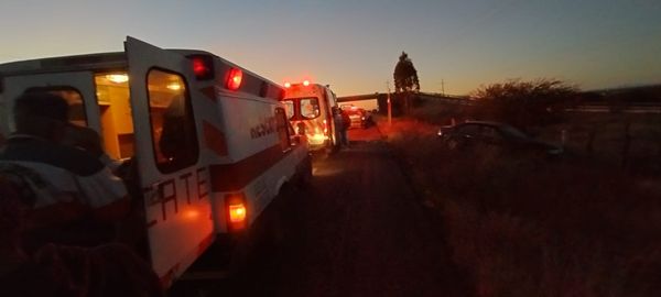 Choque frontal deja dos lesionados en carretera Nombre de Dios-Vicente Guerrero