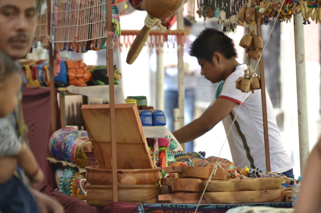 Artesanos piden espacios cerca de la Zona Centro de Durango