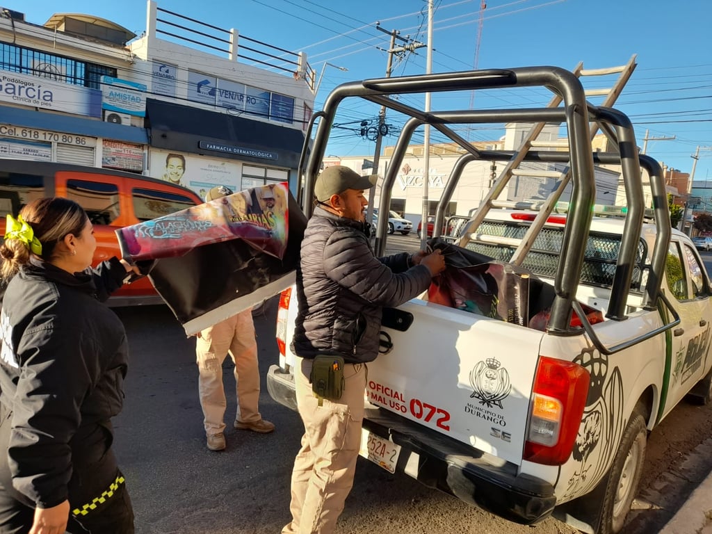 Inician operativos para retiro de contaminación visual en Zona Centro de Durango