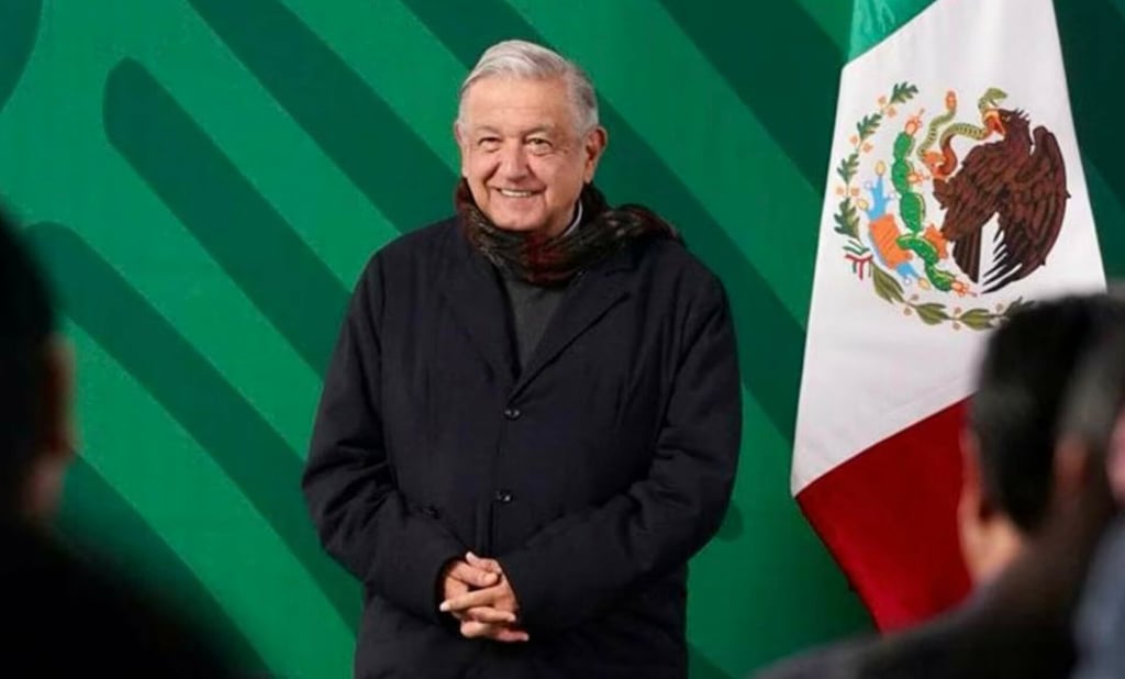 AMLO supervisa carreteras de Oaxaca; mañana inaugurará tramo Oaxaca-Puerto Escondido