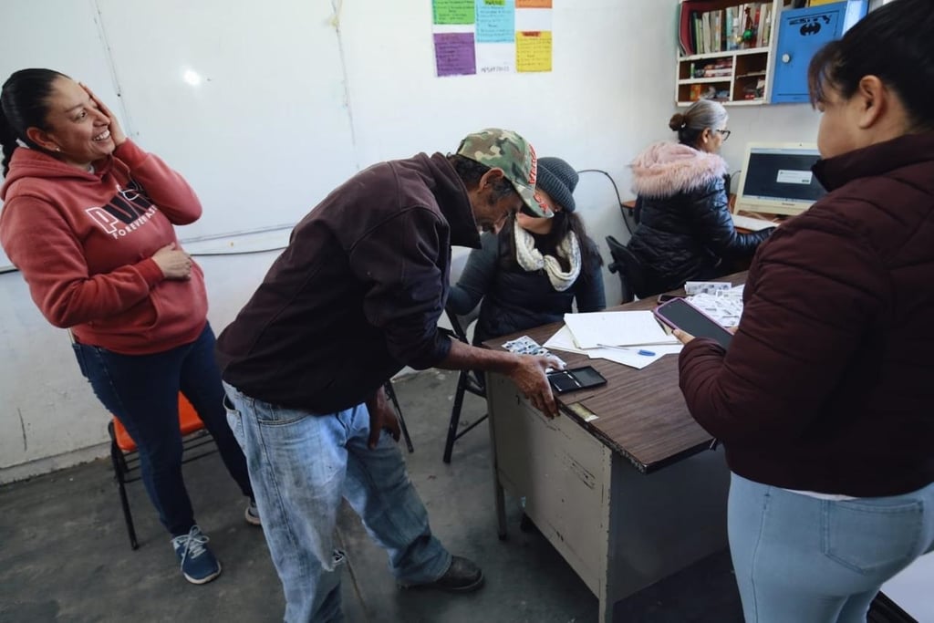 Presencia. Habitantes del poblado Juan B. Ceballos, Chupaderos, El Carmen y de una colonia de Durango acudieron a votar el proyecto de la plaza principal. 