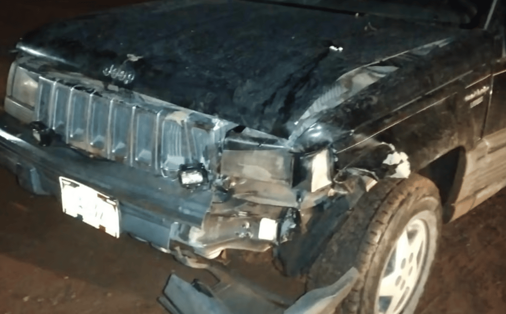 Hombre pierde el control de su vehículo y choca contra camioneta ...