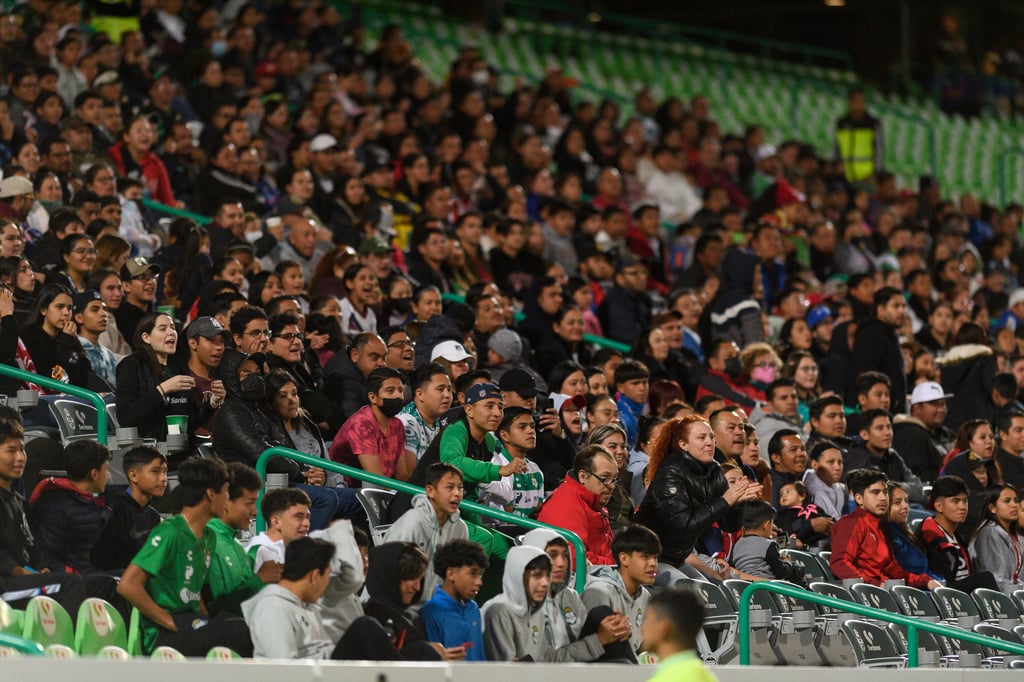 Aficionados.(ARCHIVO)