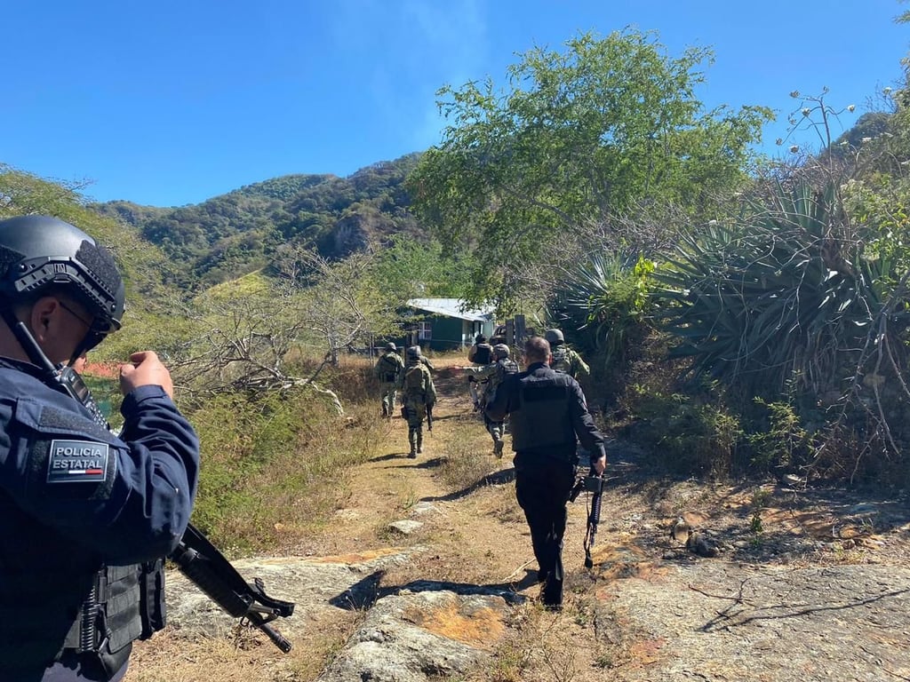 Despliegan operativo en la Sierra de Pueblo Nuevo tras enfrentamientos de grupos armados