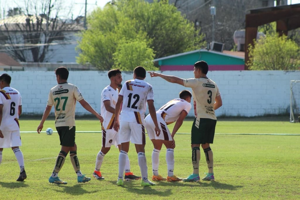 Triunfo. Alacranes de Durango derrotó de visita a los Coras de Piedras Negras.