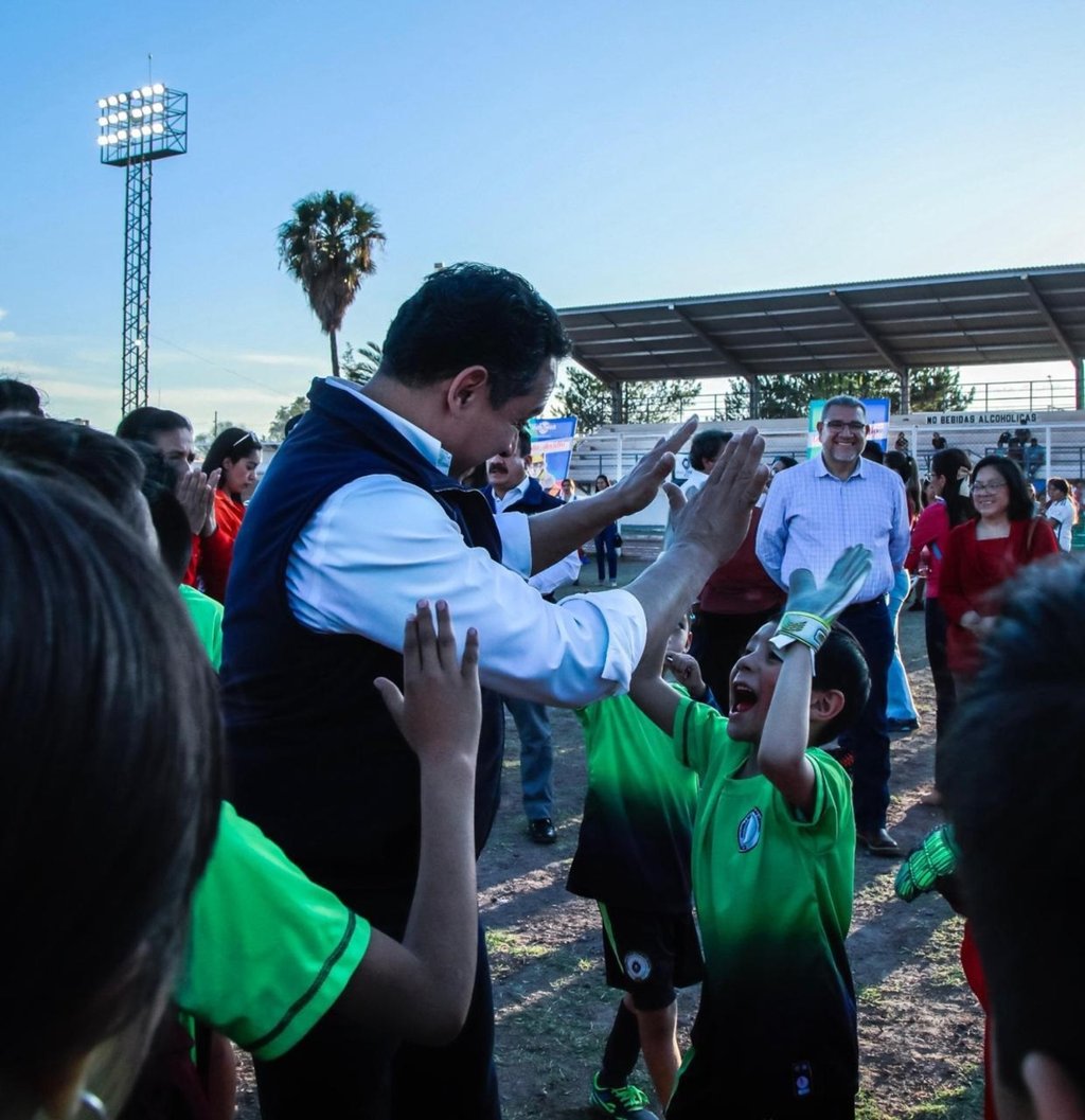 Asistencia. Niños y niñas se dan cita a las instalaciones de la Unidad Deportiva 'Prof. Luis Gándara Soto' que se rehabilitaron con recursos del Presupuesto Participativo 2023.