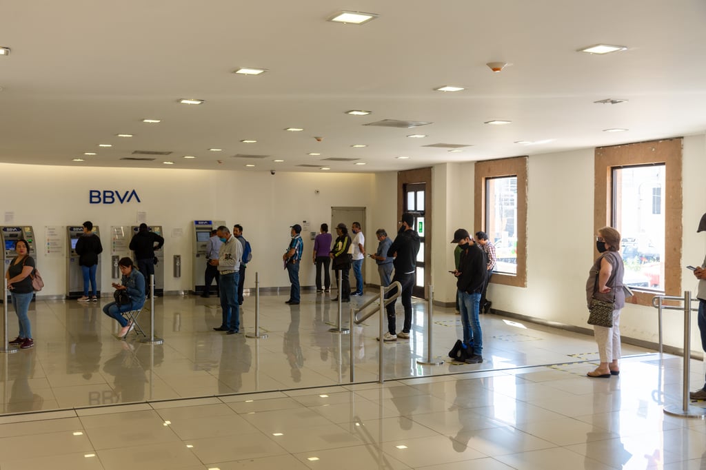 ¿Abrirán los bancos el lunes 18 de marzo? Aquí te contamos