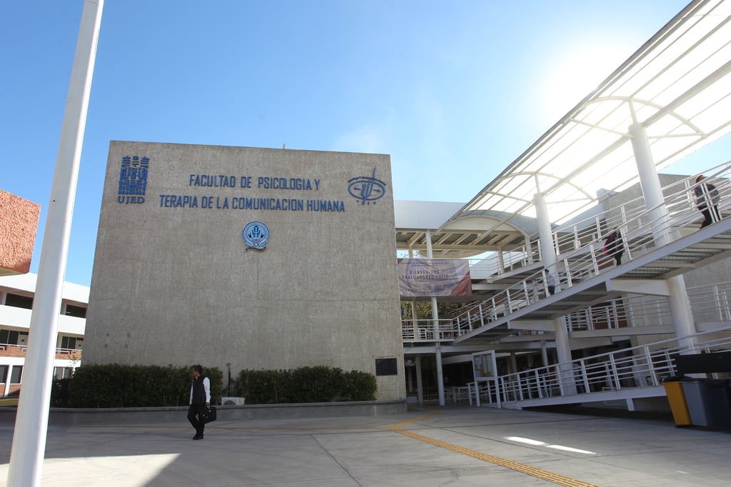 Catedrático agredió verbal y físicamente a directora de Psicología