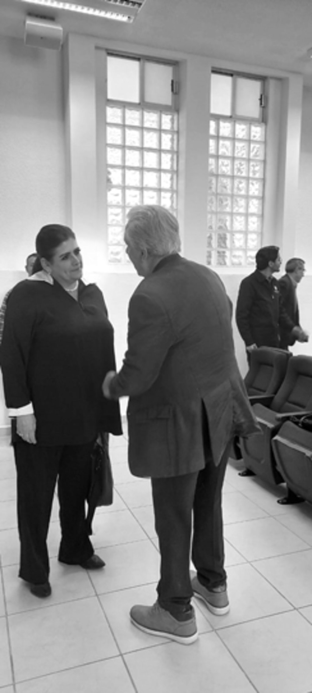 Familia. La Ministra del Gobierno de Ecuador junto a su padre Víctor Samuel Palencia Alonso.