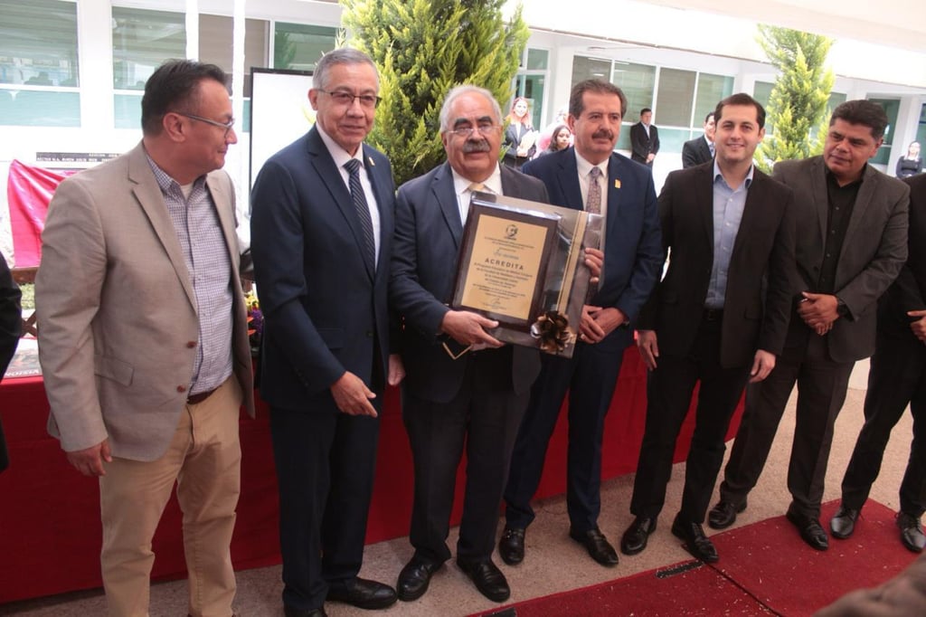 El Rector enfatizó que este logro es un testimonio del compromiso innegable de la planta docente.