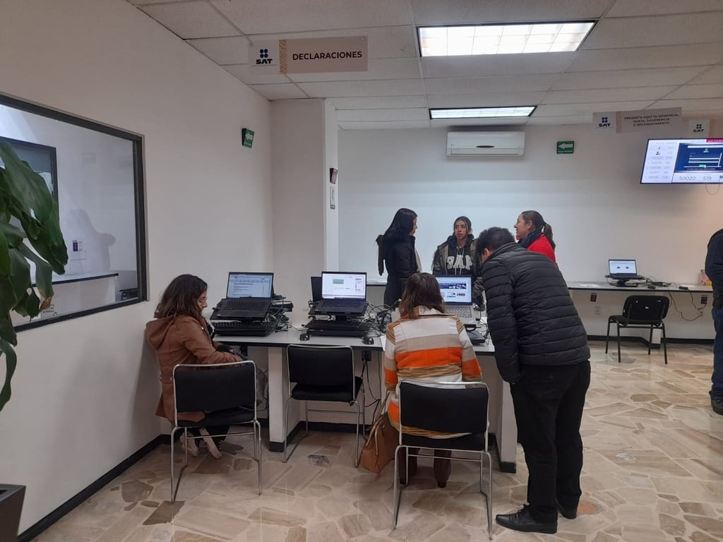 Contribuyentes. Podrán consultar en los módulos de atención en los horarios establecidos.