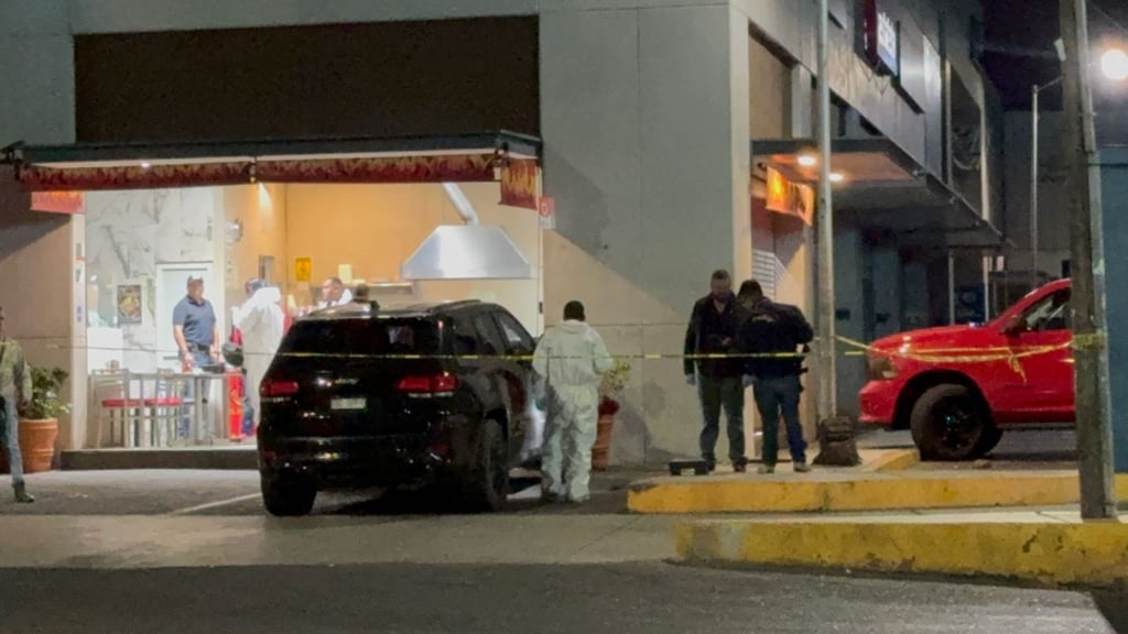Asesinan en restaurante de Morelia al alcalde de Churumuco; su hijo está lesionado
