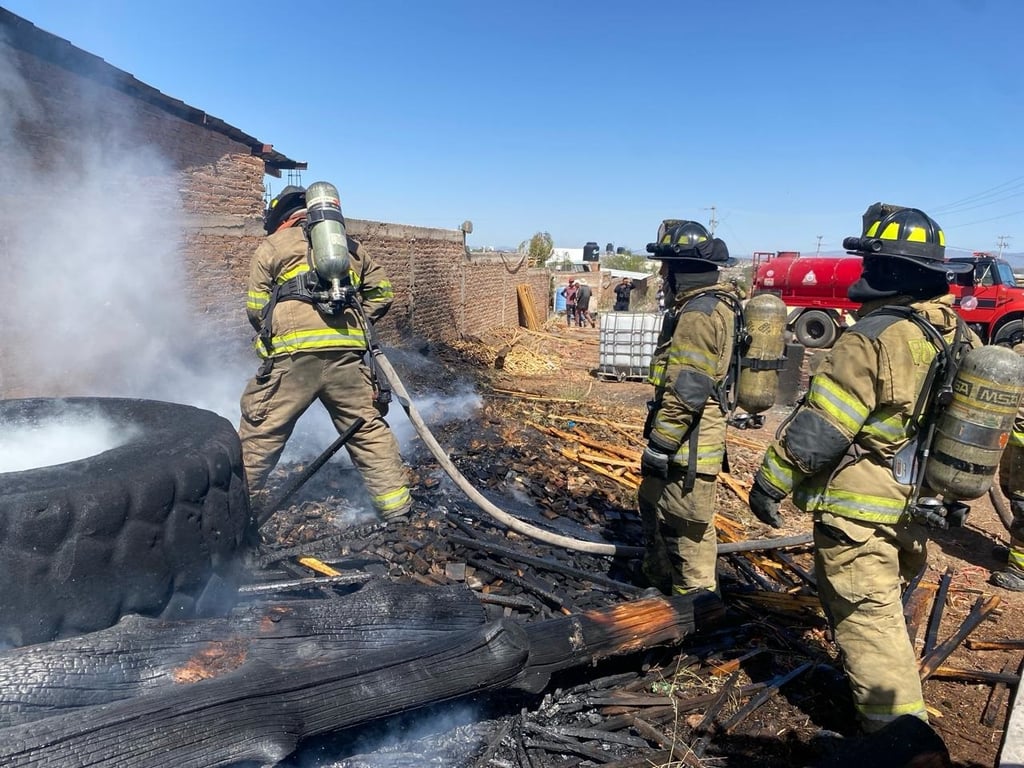 Certificaciones. Se capacitan en maniobras en combate de incendios, el autorrescate y situaciones que involucran el bienestar de todos los elementos.