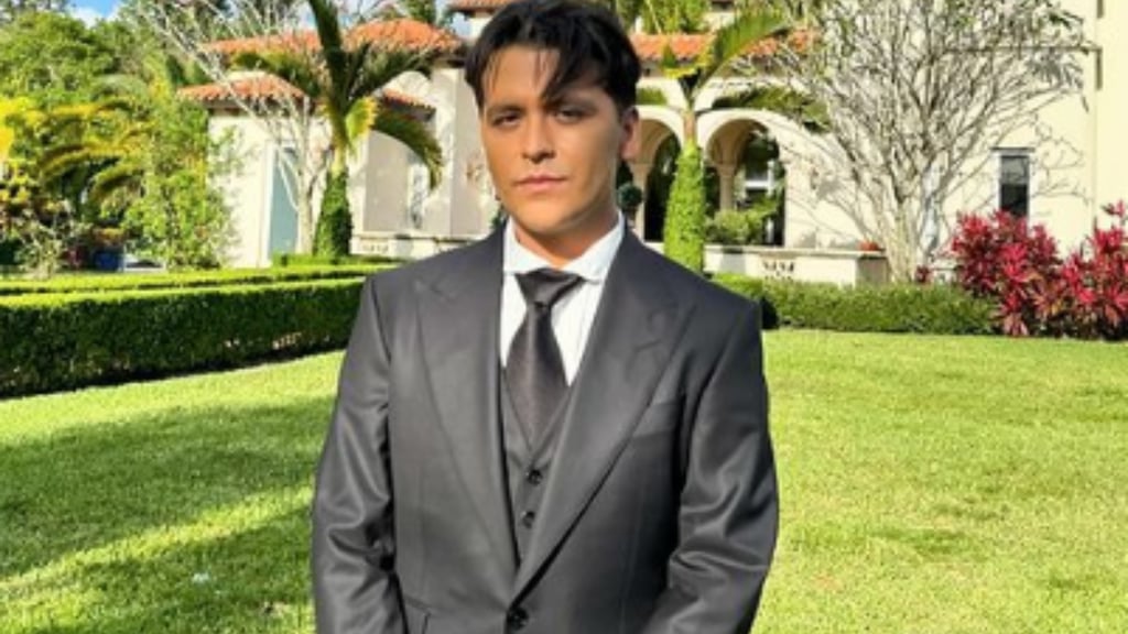 ¡Irreconocible! Las impactantes fotografías de Christian Nodal que están dando de qué hablar