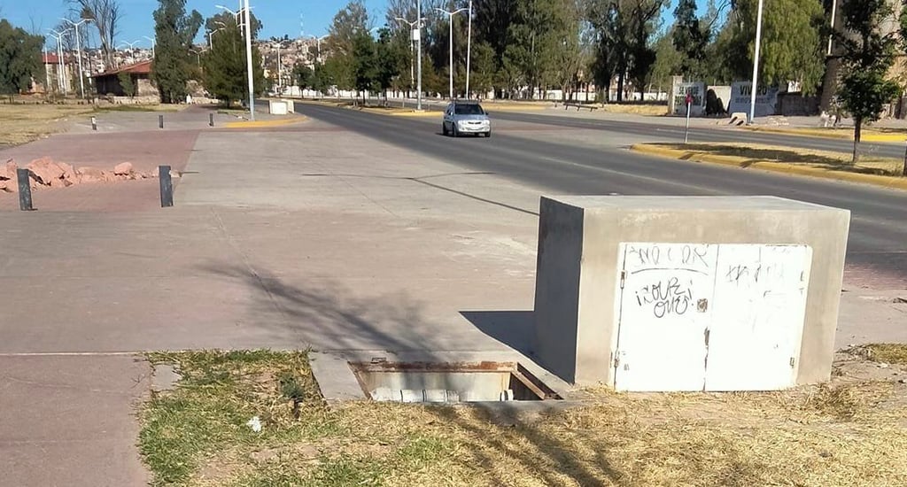 Hay tramos completos sin tapas en Estación Central