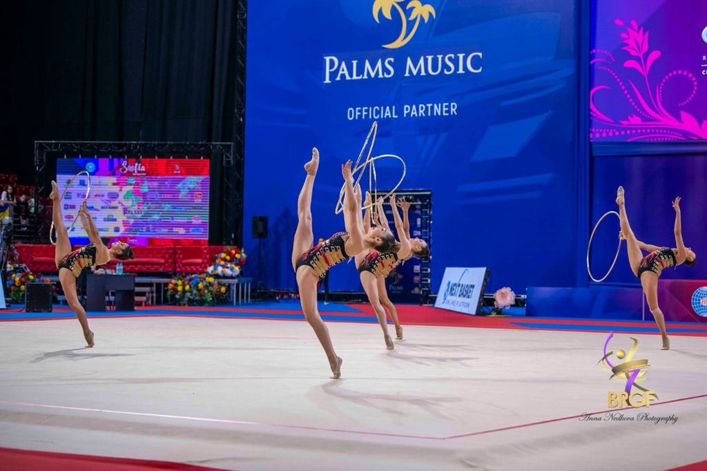 Bronce. El conjunto tricolor finalizó en el tercer lugar de la prueba 5 aros y en el octavo puesto del ejercicio mixto.