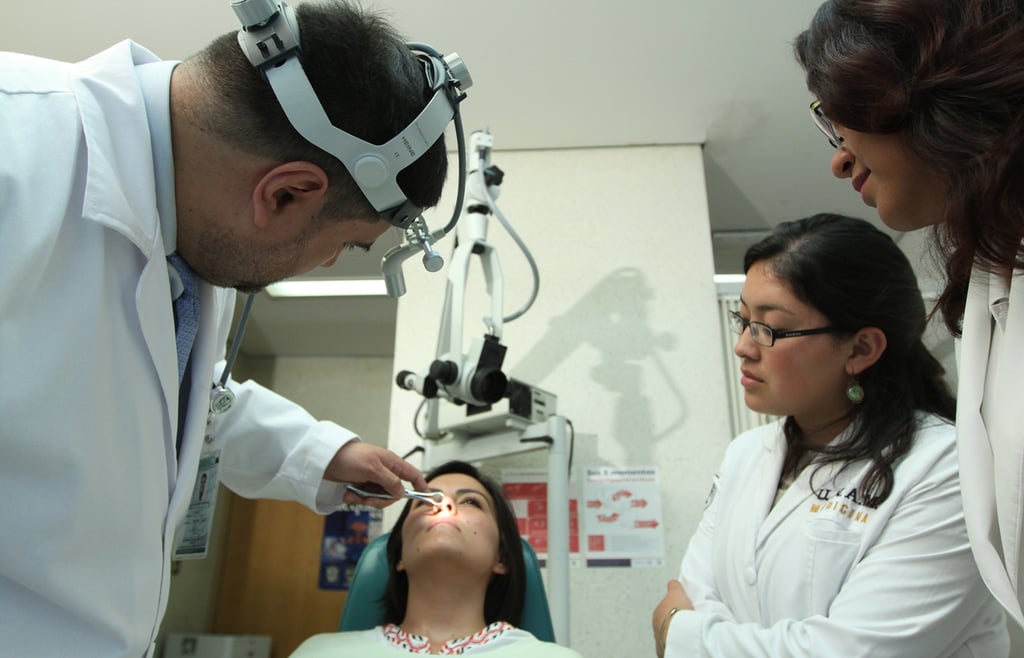 Aumento. Cada año sigue creciendo el número de consultas de otorrinolaringología.