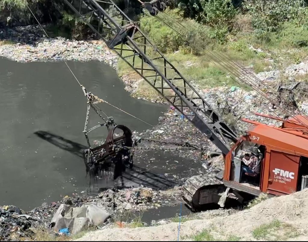 Acciones. La Conagua realiza trabajos de limpieza y desazolve en ríos, canales y sistemas de drenaje en etapa de estiaje.