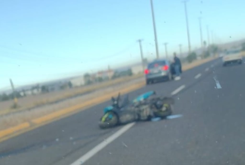 Hecho. Un motociclista se impactó contra un carro conducido por una mujer embarazada, quien resultó lesionada, pero estable.