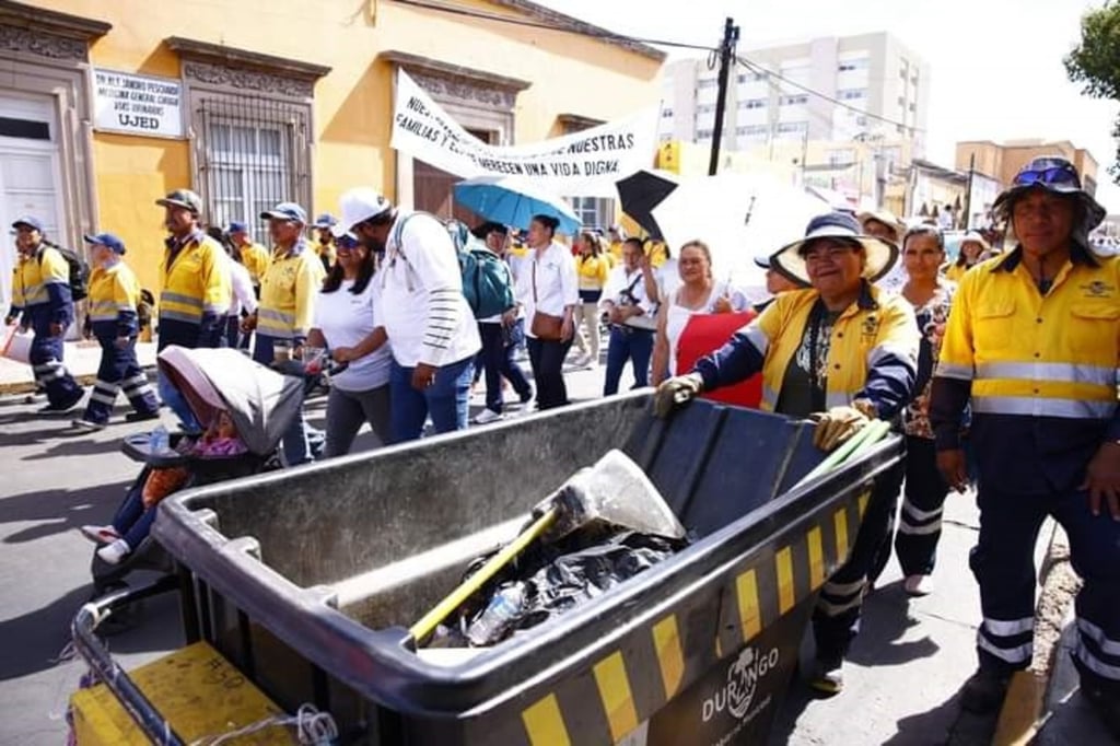 Contingente. Como cada año, los trabajadores municipales se sumaron al desfile conmemorativo del 1 de mayo.