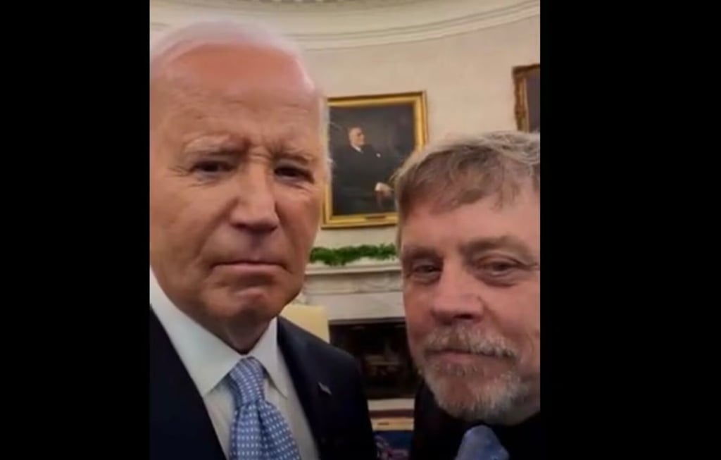 'Joe-B-Wan Kenobi': Mark Hamill se reúne en la Casa Blanca con el presidente Biden